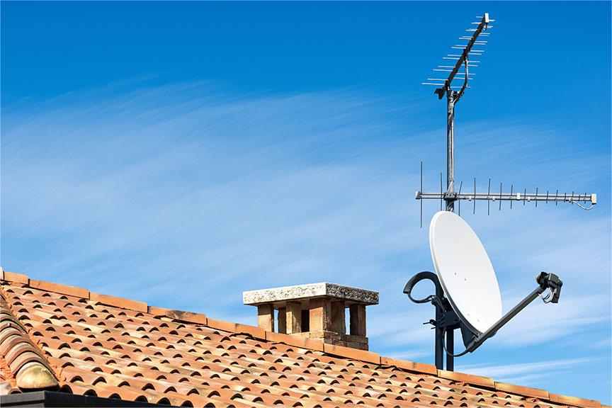 How Does a TV Antenna Work?